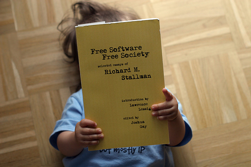 credits to chrys << according to CC Attribution-NonCommercial 2.0 Generic