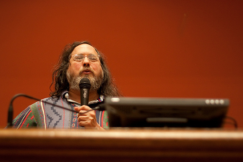 credits to Segle << according to Attribution-ShareAlike 2.0 Generic